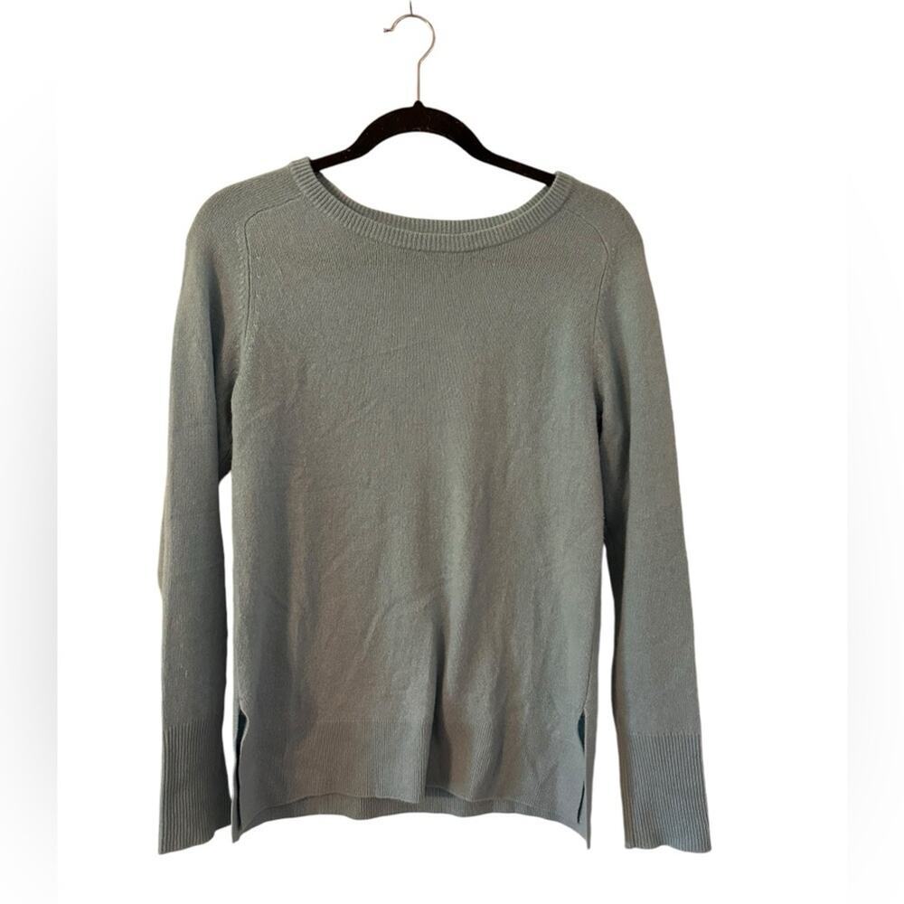 Halogen Light Blue Cashmere Crewneck Light Blue Sweater Side Slits Size Small
